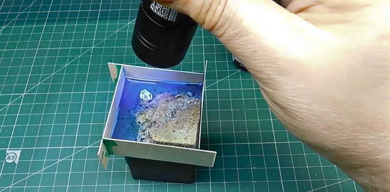 Curing UV resin with a UV torch